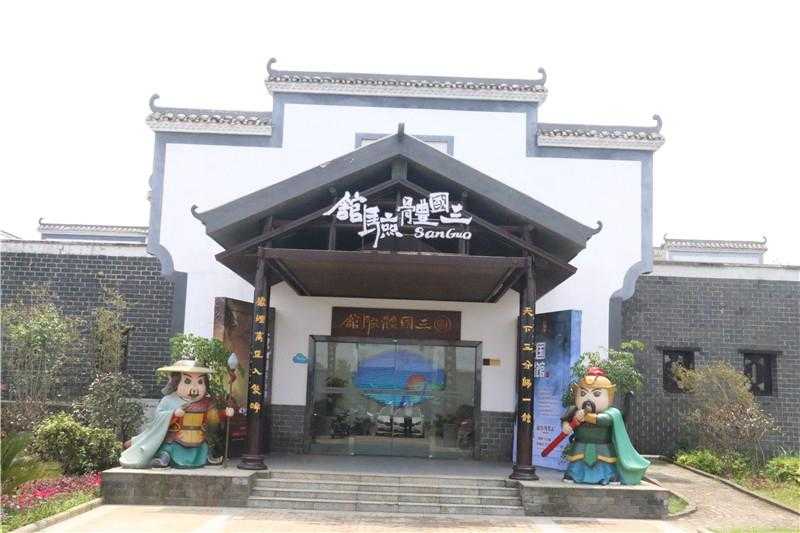 景區(qū)標(biāo)識(shí)設(shè)計(jì)中，內(nèi)部結(jié)構(gòu)布局應(yīng)該怎么做？